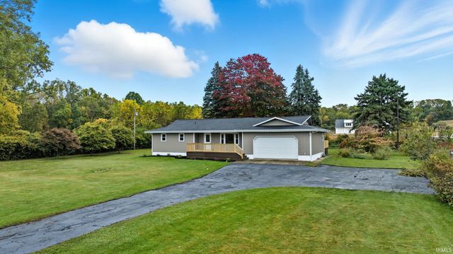 13550 Dragoon Trail, Mishawaka, IN 46544