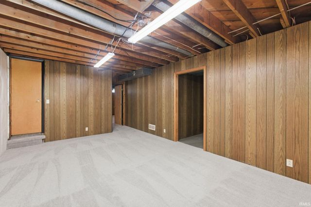 13550 Dragoon Trail, Mishawaka, IN 46544