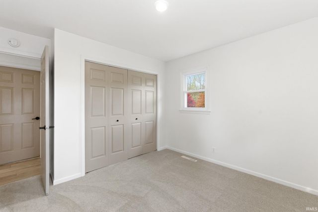 13550 Dragoon Trail, Mishawaka, IN 46544