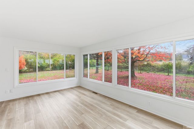 13550 Dragoon Trail, Mishawaka, IN 46544