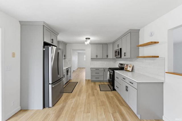 13550 Dragoon Trail, Mishawaka, IN 46544