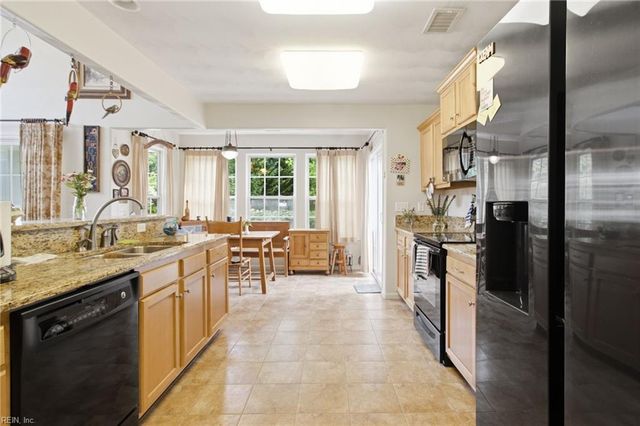 5565 Memorial DR, Virginia Beach, VA 23455