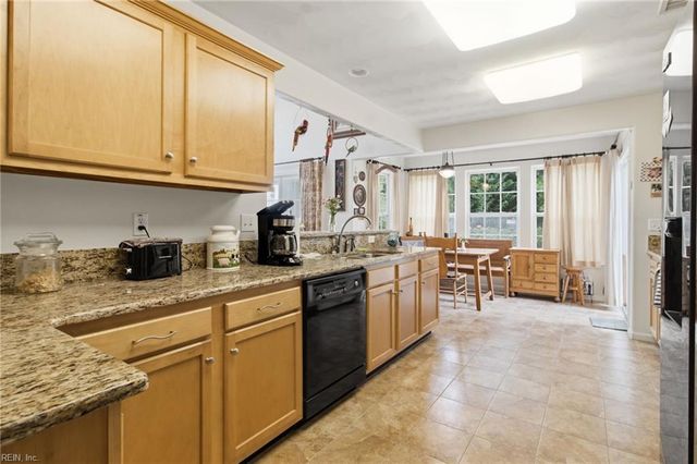 5565 Memorial DR, Virginia Beach, VA 23455