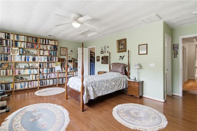 5565 Memorial DR, Virginia Beach, VA 23455