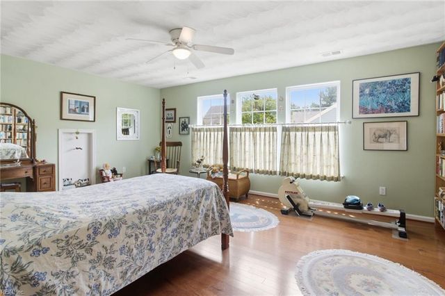 5565 Memorial DR, Virginia Beach, VA 23455
