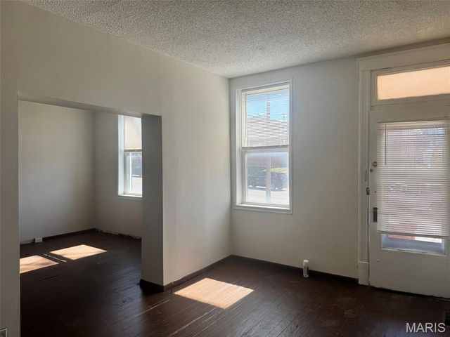 3939 Gravois Avenue, St Louis, MO 63116