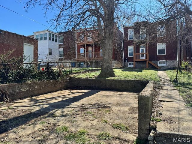 3939 Gravois Avenue, St Louis, MO 63116