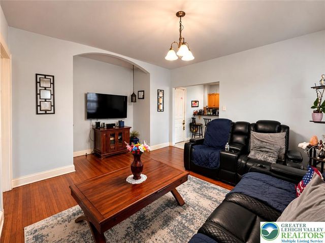 1147 Wood Avenue, Easton, PA 18042
