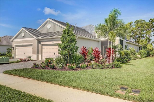 10233 LAKE WALES CIRCLE, Sarasota, FL 34241