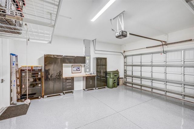 10233 LAKE WALES CIRCLE, Sarasota, FL 34241