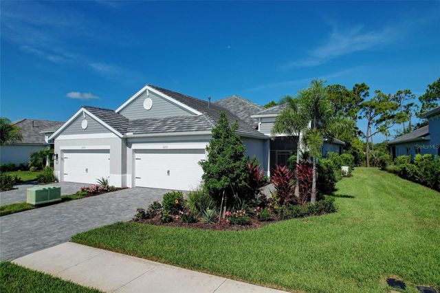 10233 LAKE WALES CIRCLE, Sarasota, FL 34241