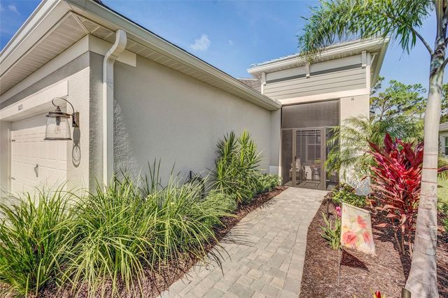 10233 LAKE WALES CIRCLE, Sarasota, FL 34241
