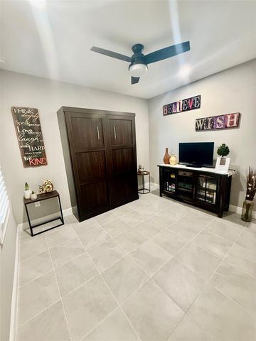 10233 LAKE WALES CIRCLE, Sarasota, FL 34241