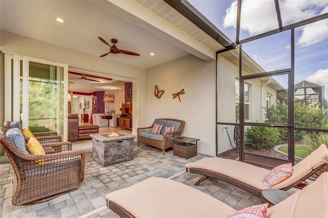 10233 LAKE WALES CIRCLE, Sarasota, FL 34241