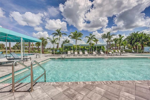 10233 LAKE WALES CIRCLE, Sarasota, FL 34241
