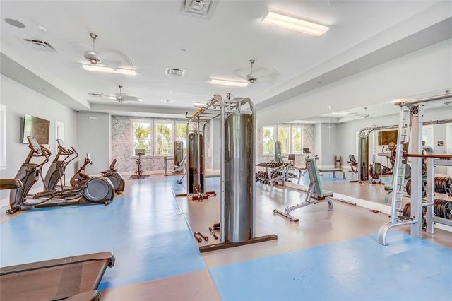 10233 LAKE WALES CIRCLE, Sarasota, FL 34241