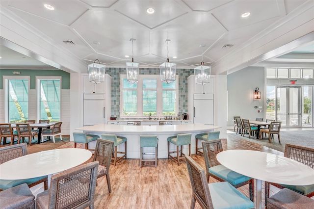 10233 LAKE WALES CIRCLE, Sarasota, FL 34241