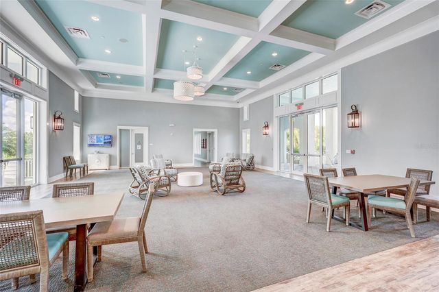 10233 LAKE WALES CIRCLE, Sarasota, FL 34241