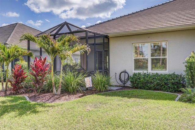 10233 LAKE WALES CIRCLE, Sarasota, FL 34241
