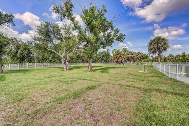 10233 LAKE WALES CIRCLE, Sarasota, FL 34241