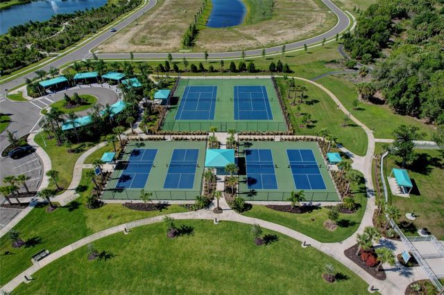10233 LAKE WALES CIRCLE, Sarasota, FL 34241