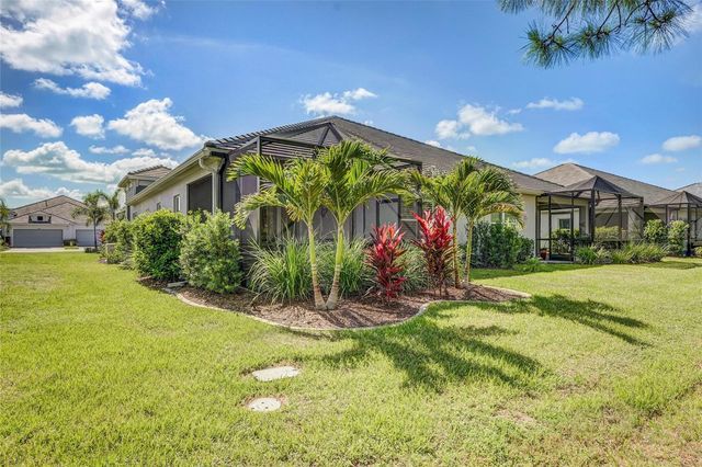 10233 LAKE WALES CIRCLE, Sarasota, FL 34241