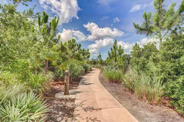 10233 LAKE WALES CIRCLE, Sarasota, FL 34241