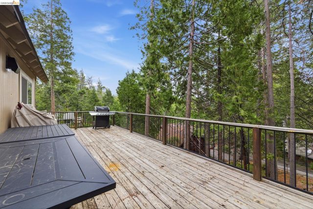 20657 Lama Tamalin Rd., Mi Wuk Village, CA 95346