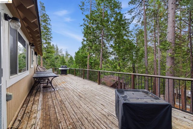 20657 Lama Tamalin Rd., Mi Wuk Village, CA 95346