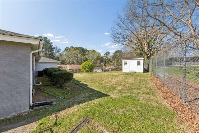 2411 Harvel Drive NW, Atlanta, GA 30318