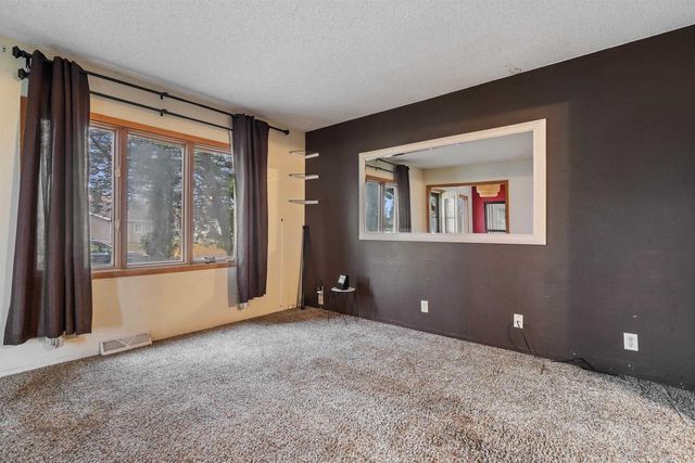 1607 Wyoming Ave, Superior, WI 54880