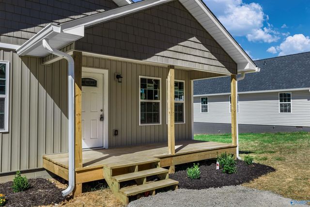 1410 Godfrey Avenue NE, Fort Payne, AL 35967