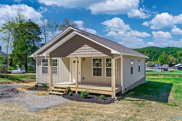 1410 Godfrey Avenue NE, Fort Payne, AL 35967