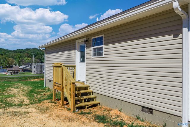 1410 Godfrey Avenue NE, Fort Payne, AL 35967