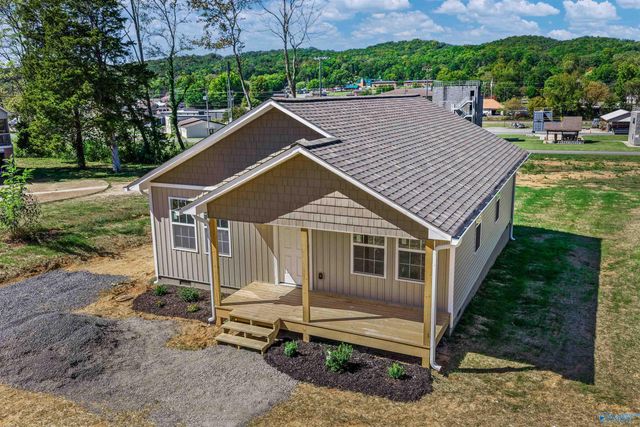 1410 Godfrey Avenue NE, Fort Payne, AL 35967