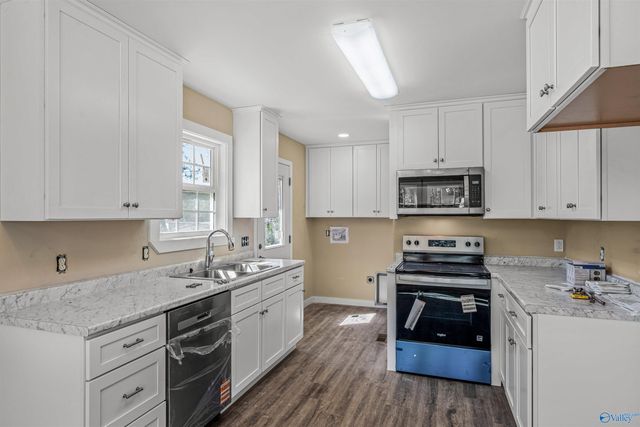 1410 Godfrey Avenue NE, Fort Payne, AL 35967