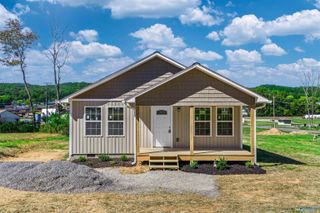 1410 Godfrey Avenue NE, Fort Payne, AL 35967