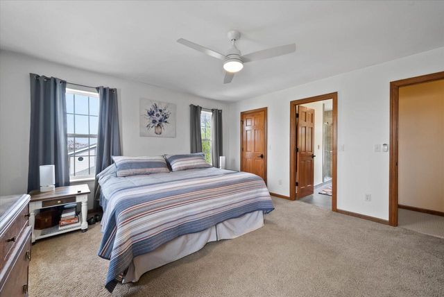 1755 Laura LANE, Port Washington, WI 53074