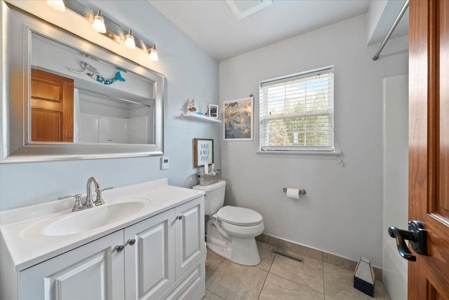 1755 Laura LANE, Port Washington, WI 53074