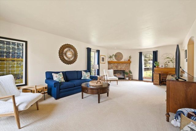 1755 Laura LANE, Port Washington, WI 53074