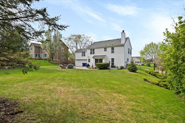 1755 Laura LANE, Port Washington, WI 53074