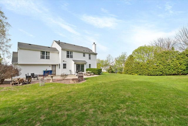 1755 Laura LANE, Port Washington, WI 53074