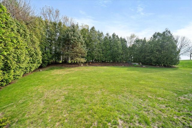 1755 Laura LANE, Port Washington, WI 53074