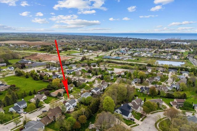 1755 Laura LANE, Port Washington, WI 53074