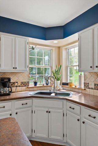 1755 Laura LANE, Port Washington, WI 53074