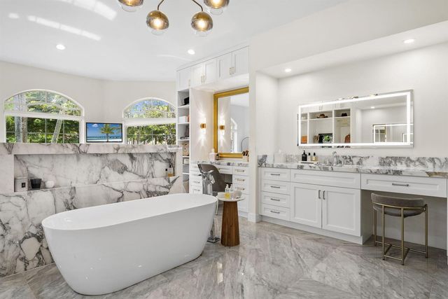 2480 Poinciana Lane, Weston, FL 33327