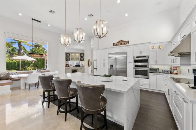 2480 Poinciana Lane, Weston, FL 33327