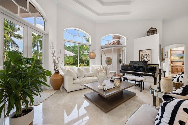 2480 Poinciana Lane, Weston, FL 33327