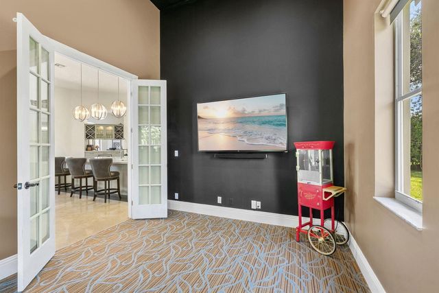 2480 Poinciana Lane, Weston, FL 33327