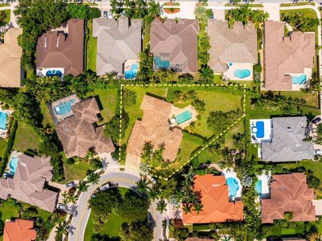 2480 Poinciana Lane, Weston, FL 33327